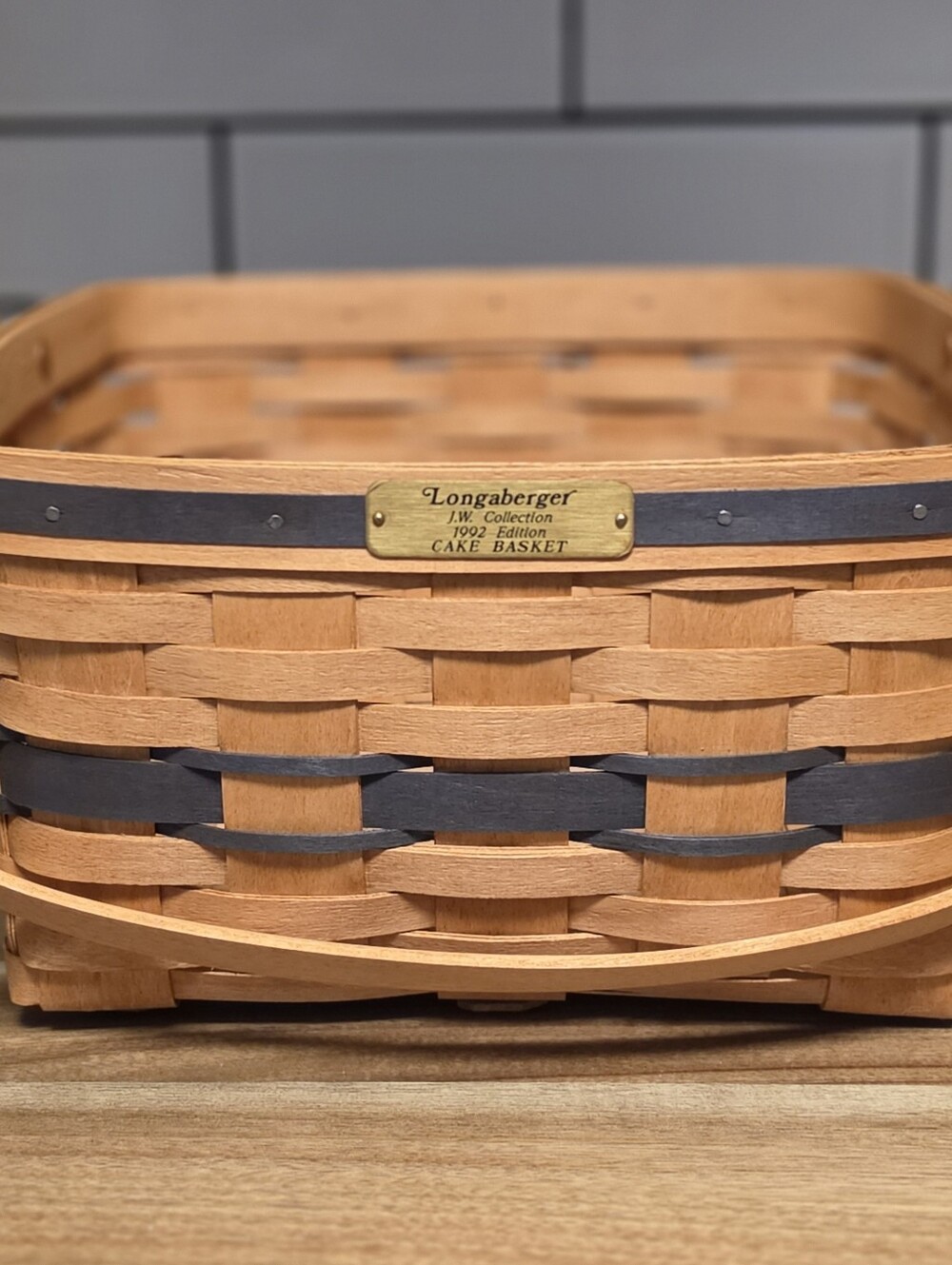 Longaberger 1992 JW Collection Cake Basket